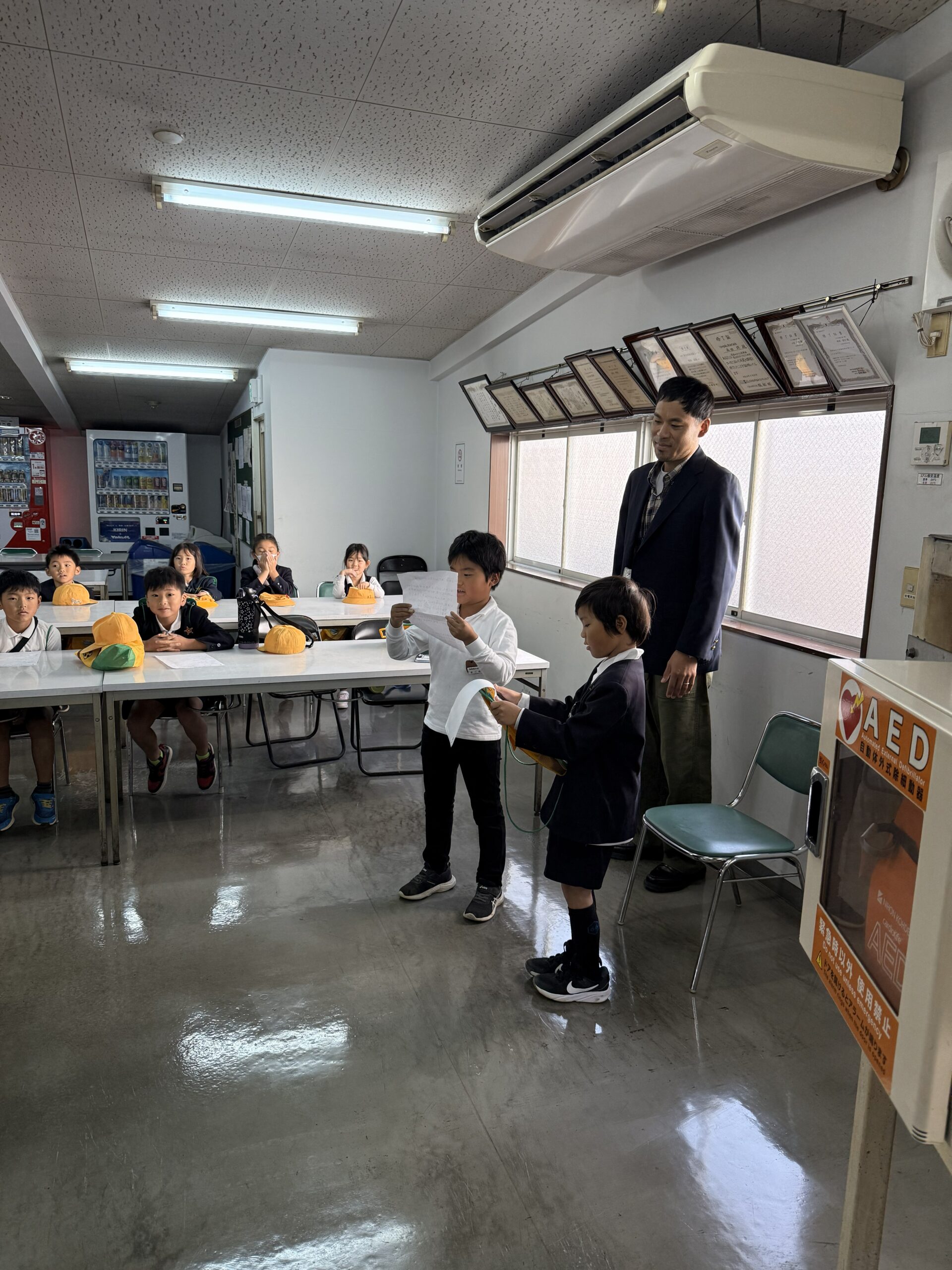 東陶器小学校2年生 工場見学(質疑応答)受入れ